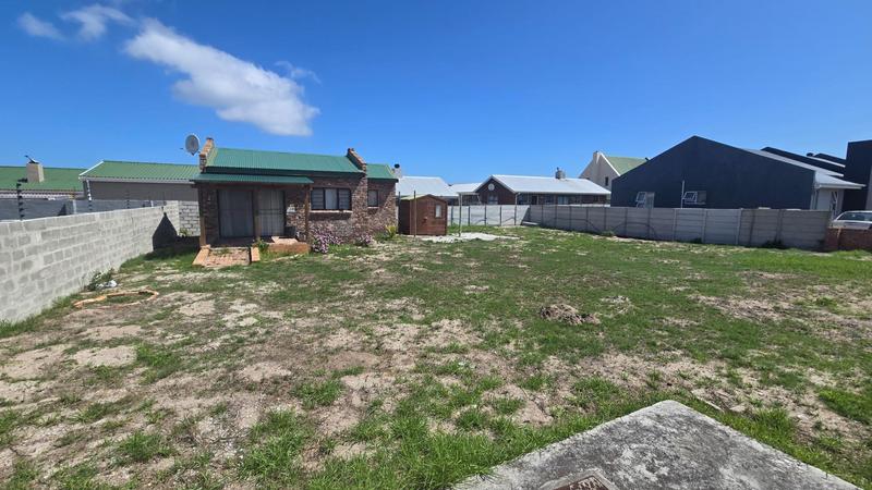 1 Bedroom Property for Sale in Perlemoenbaai Western Cape